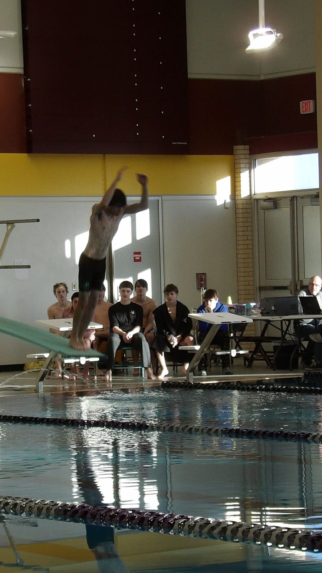 Boys dive (Photos by Tripp Stratton)