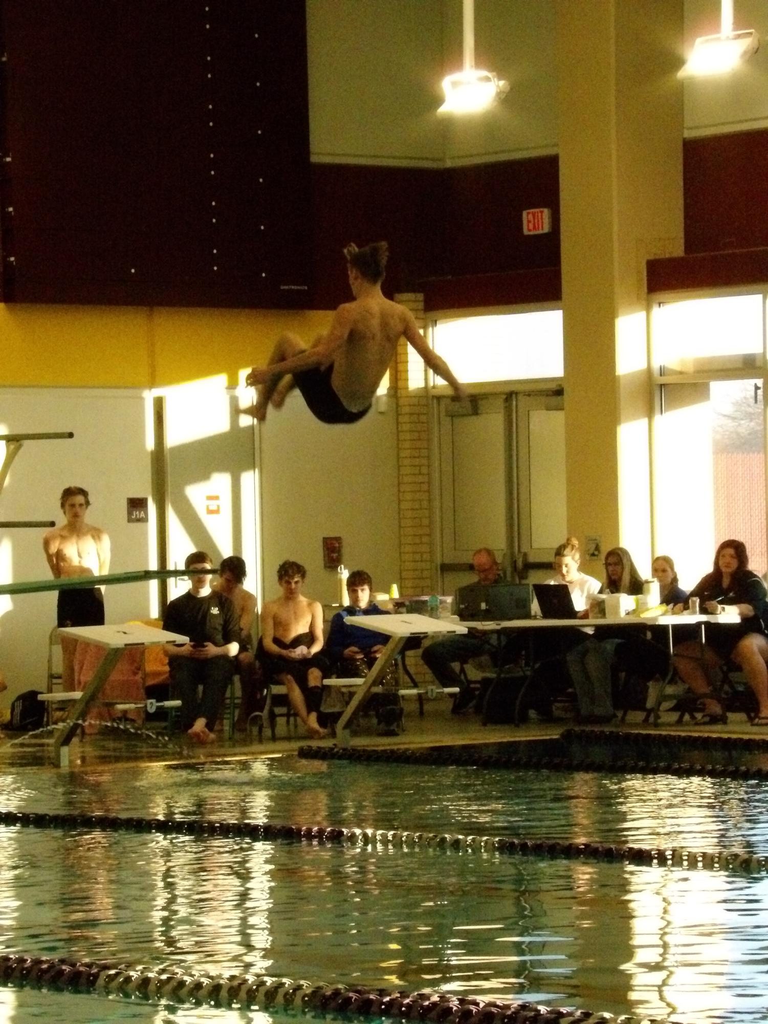 Boys dive (Photos by Tripp Stratton)