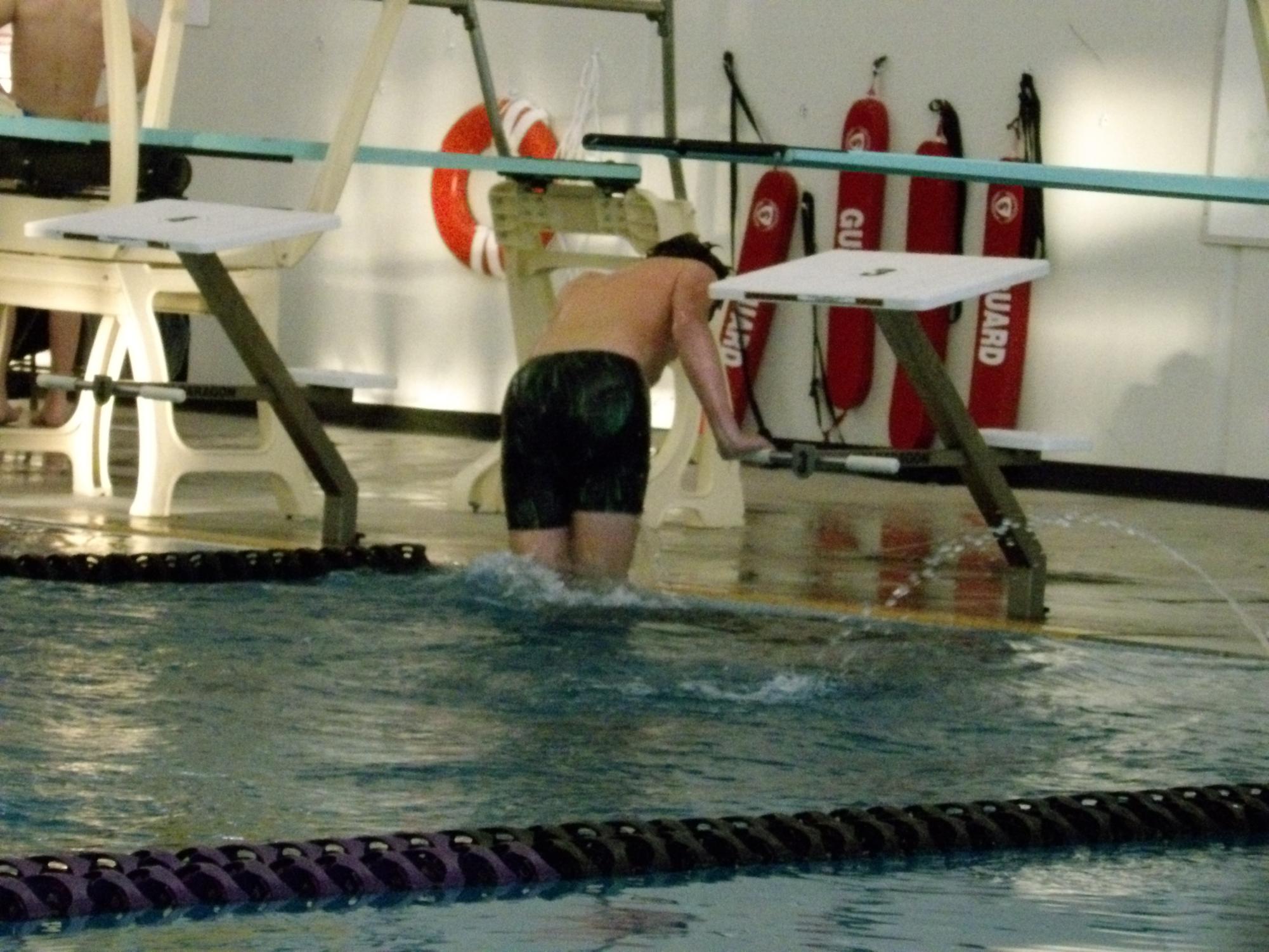 Boys dive (Photos by Tripp Stratton)