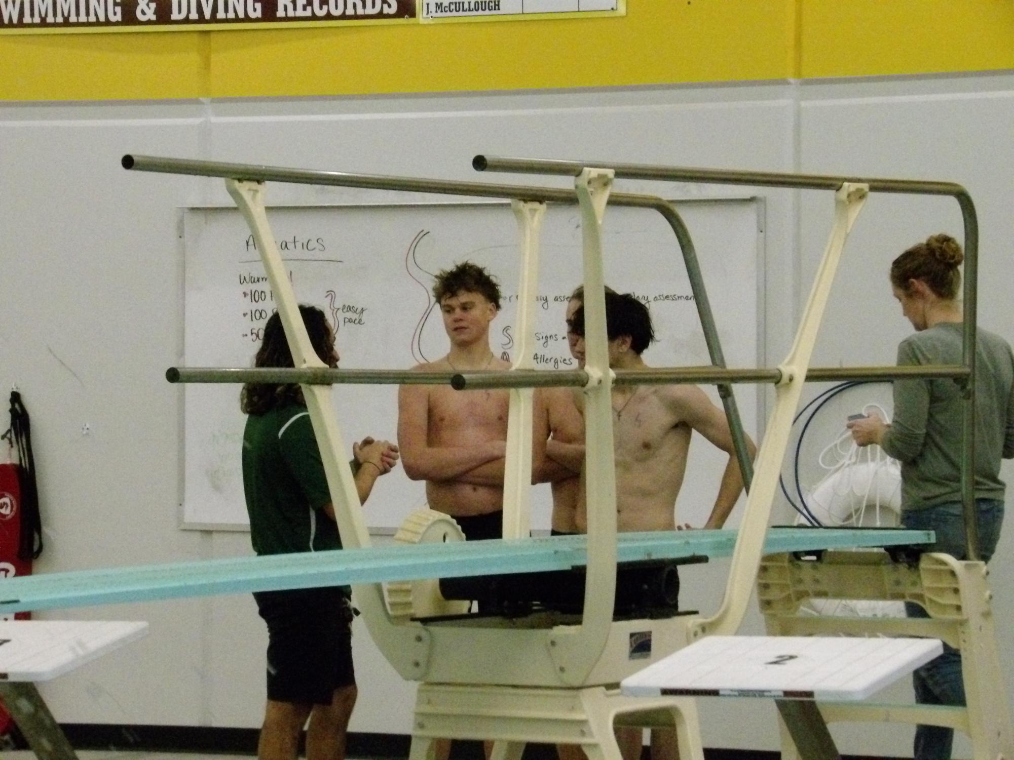 Boys dive (Photos by Tripp Stratton)