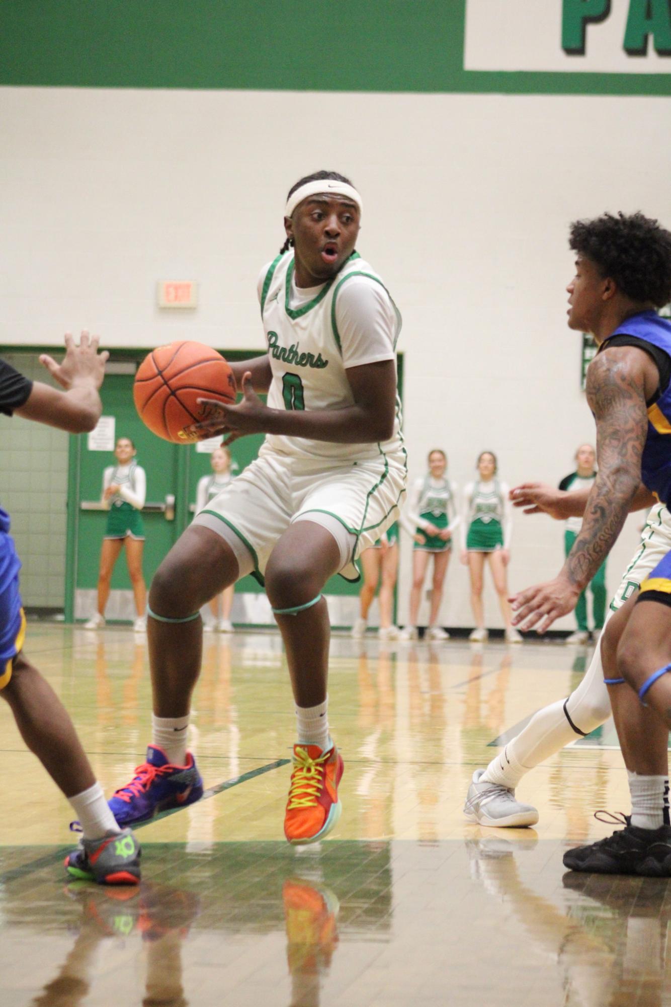 Varsity Boys Basketball vs. Hutchinson (Photos by Kaelyn Kissack)