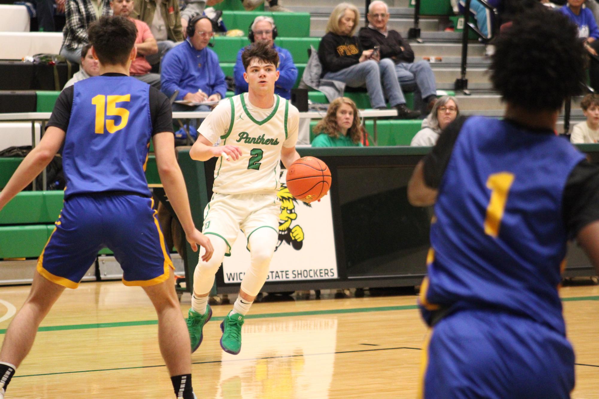 Varsity Boys Basketball vs. Hutchinson (Photos by Kaelyn Kissack)