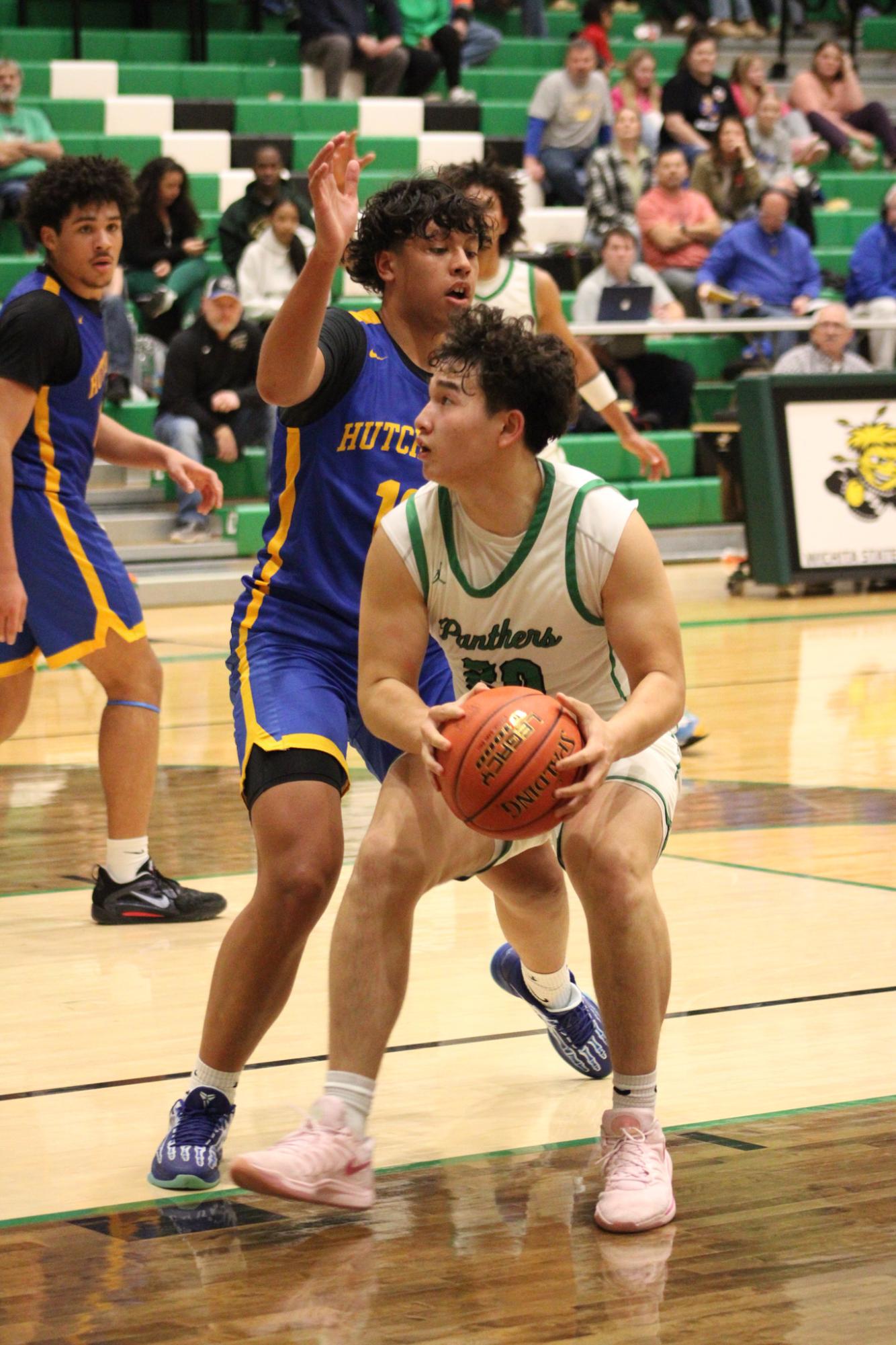 Varsity Boys Basketball vs. Hutchinson (Photos by Kaelyn Kissack)