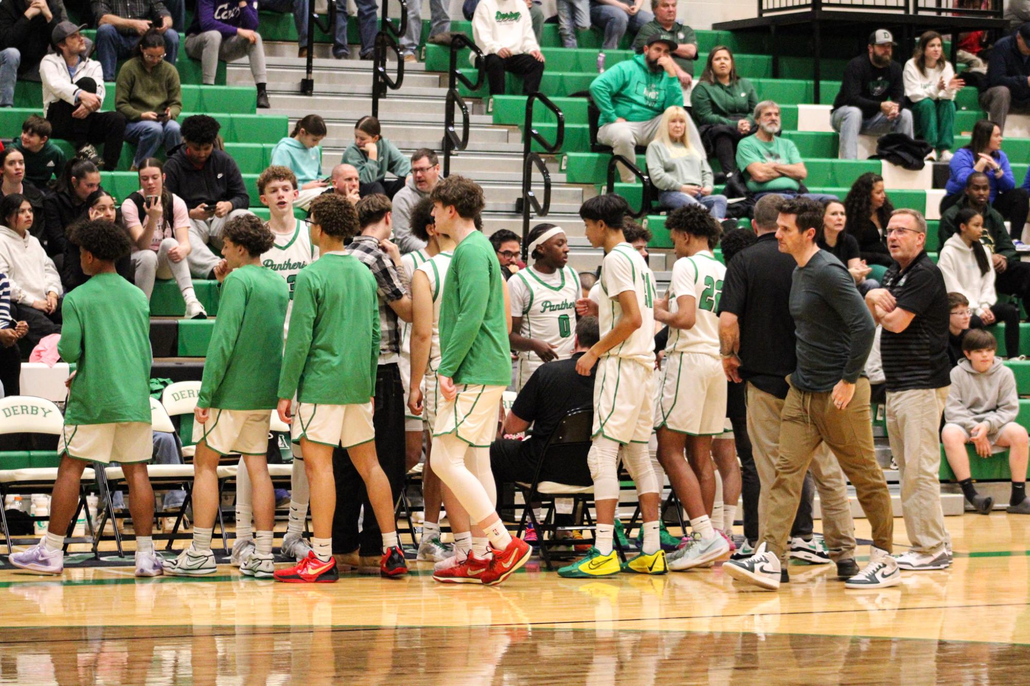 Varsity Boys Basketball vs. Hutchinson (Photos by Kaelyn Kissack)