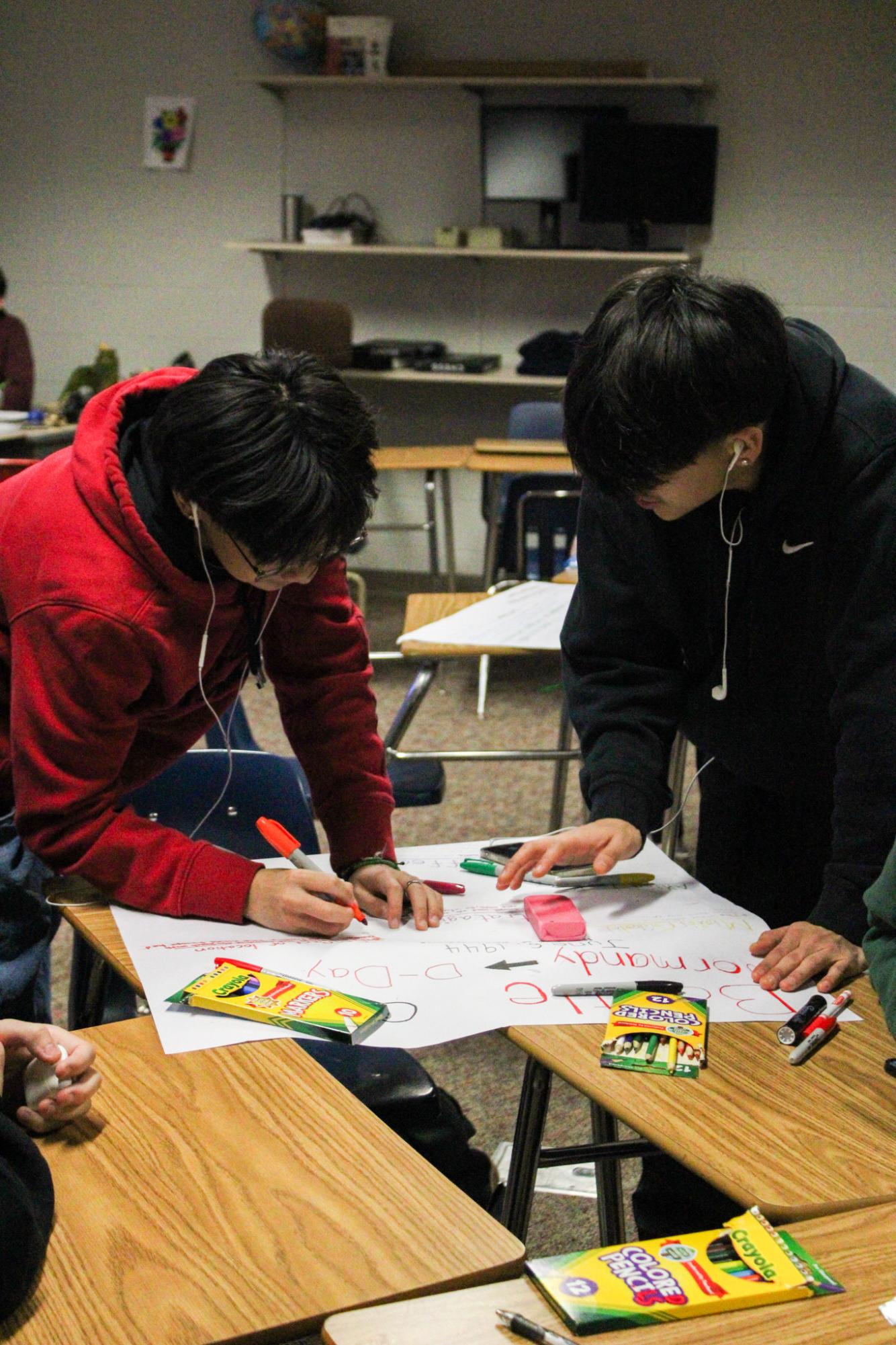 US History class makes posters (Photos by Kaelyn Kissack)