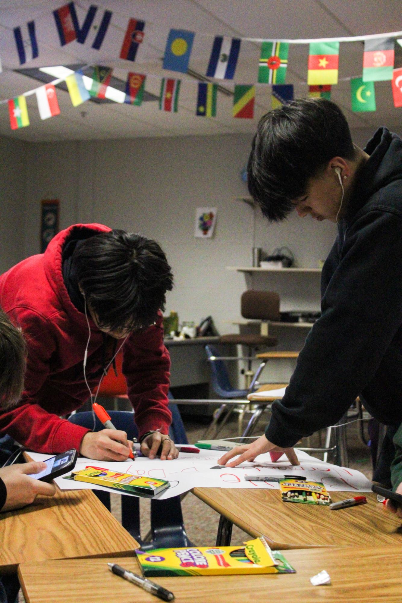 US History class makes posters (Photos by Kaelyn Kissack)