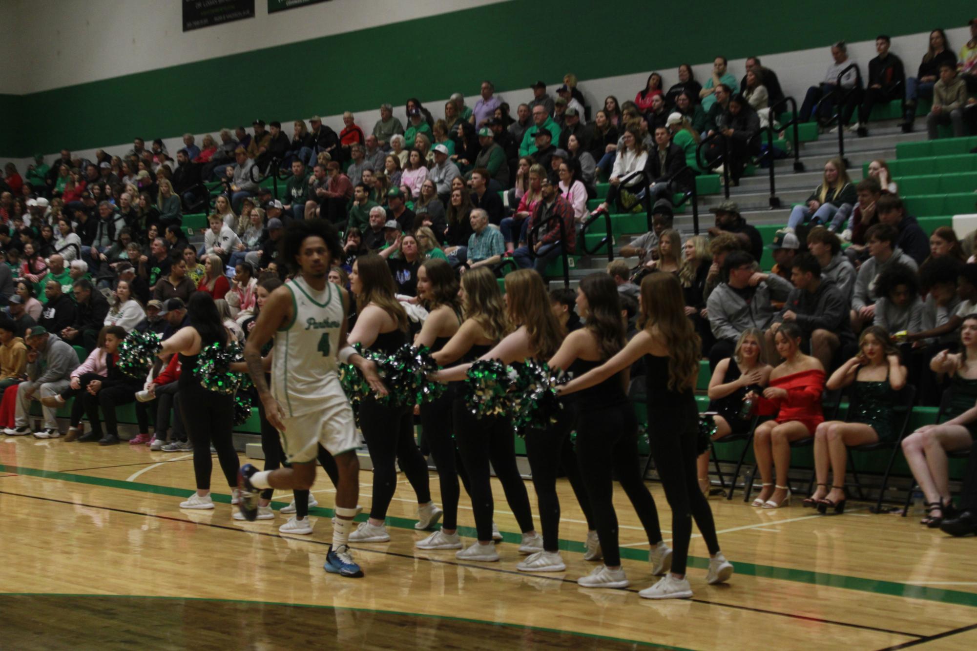 Varsity Boys basketball vs. Hutchinson (Photos by Tripp Stratton)