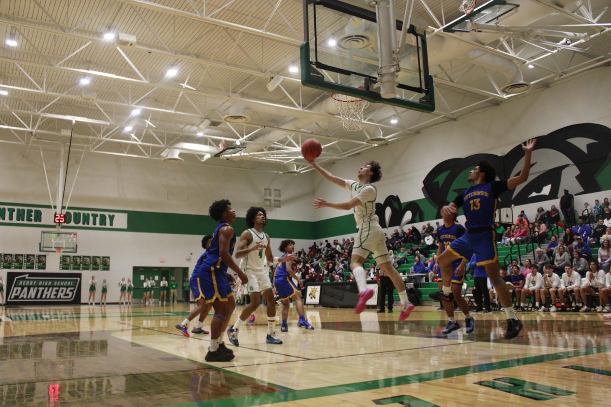 Boys basketball vs. Hutchinson (Photos by Tripp Stratton)