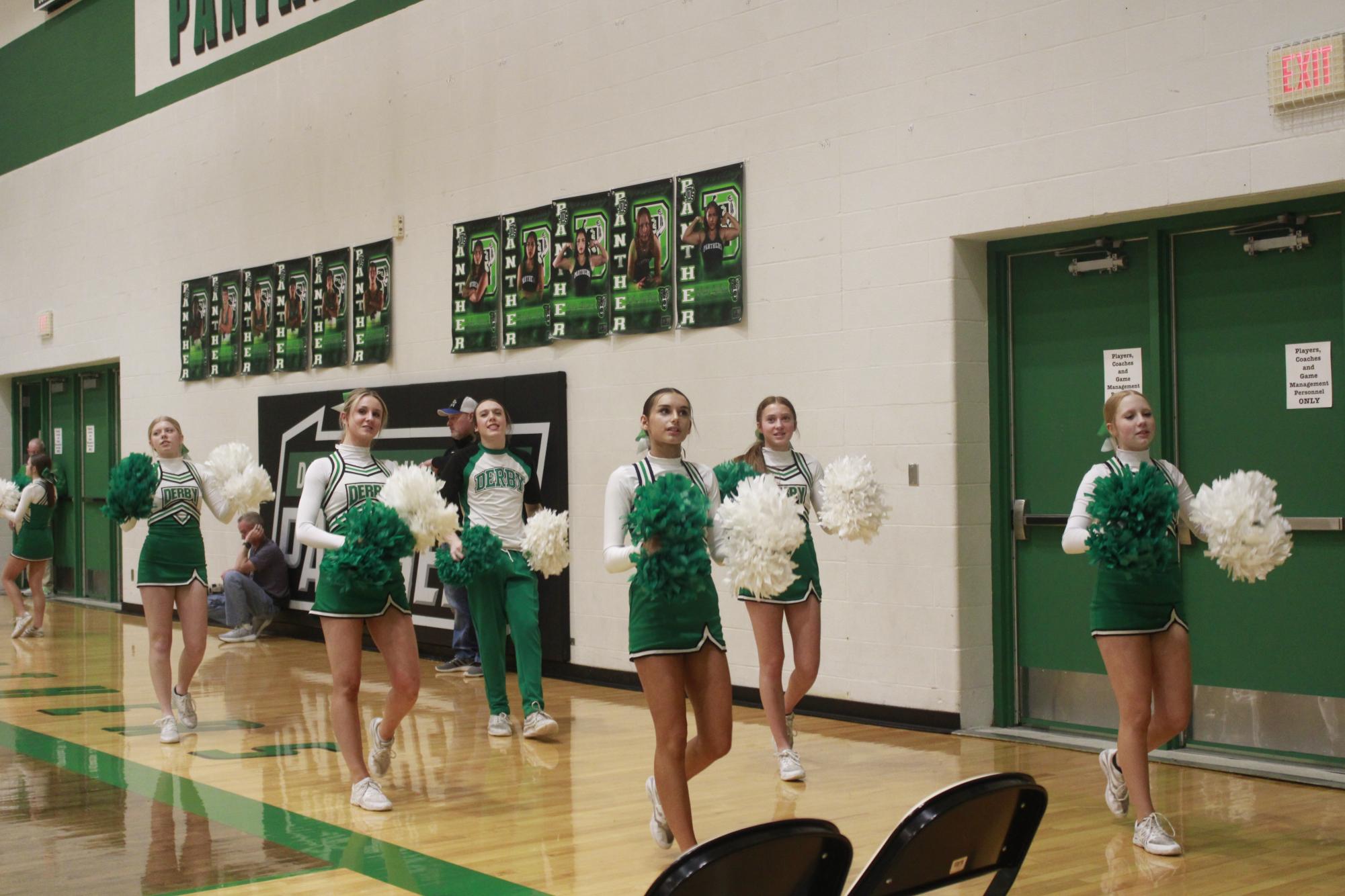 Varsity Boys basketball vs. Hutchinson (Photos by Tripp Stratton)