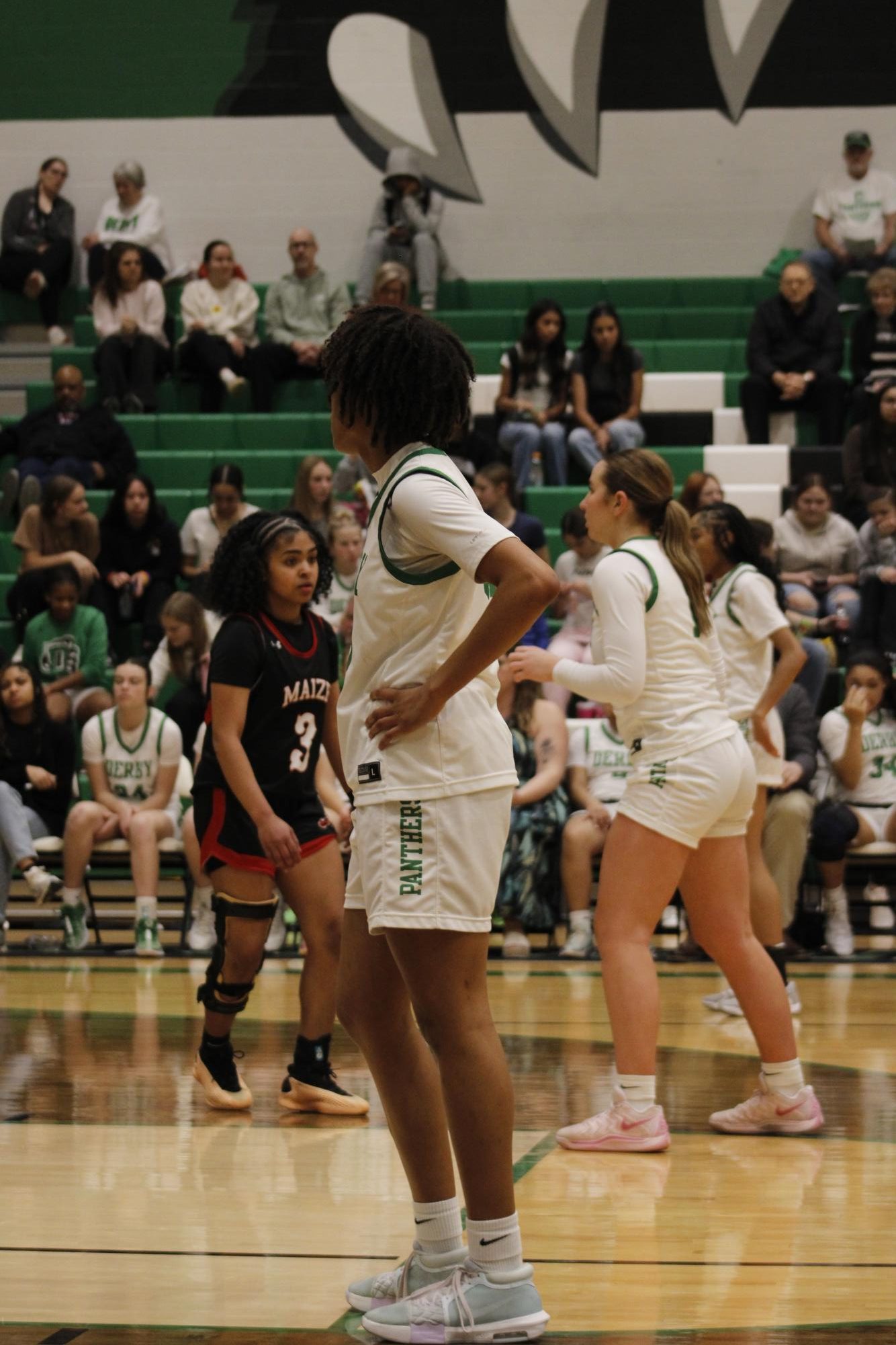 Girls varsity basketball vs. Maize (Photos by France Cueto)