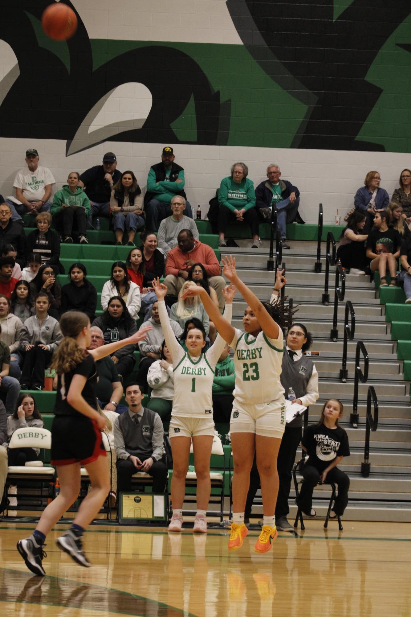 Girls varsity basketball vs. Maize (Photos by France Cueto)