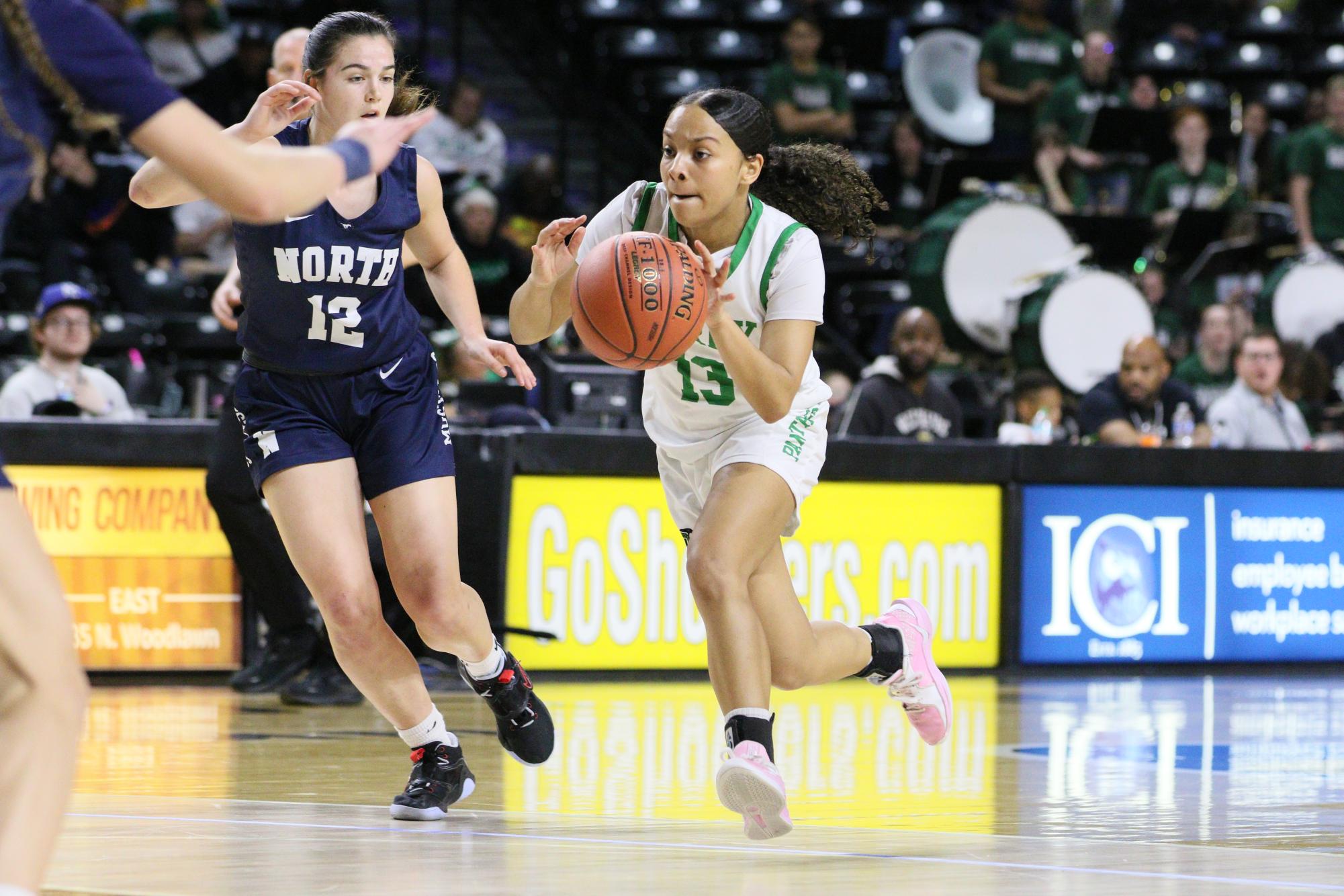 Girls state basketball vs. Blue Valley North (Photos by Maggie Elliott)