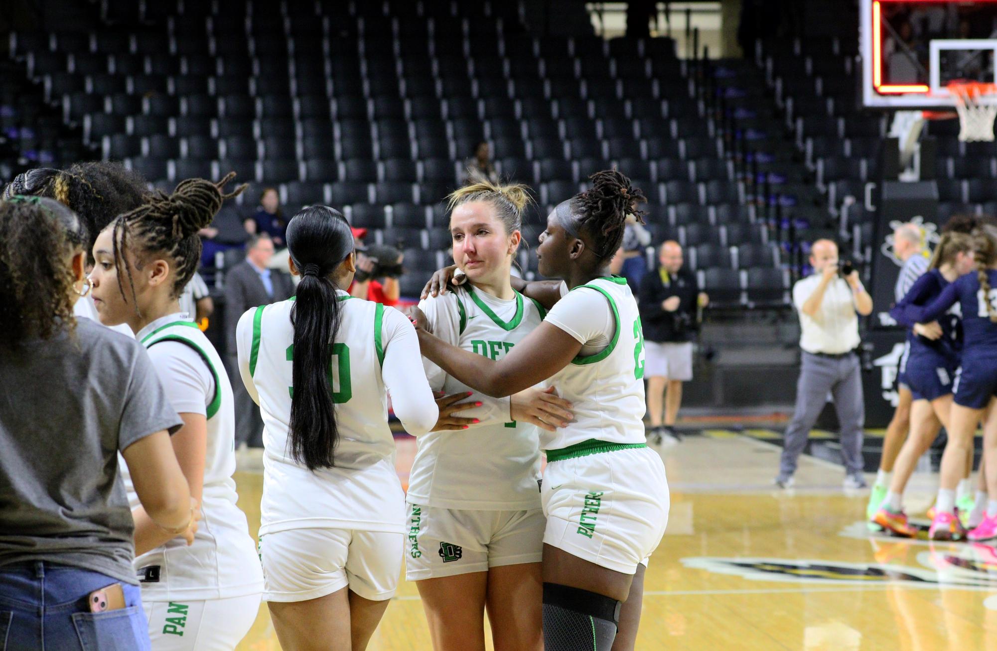 Girls state basketball vs. Blue Valley North (Photos by Maggie Elliott)