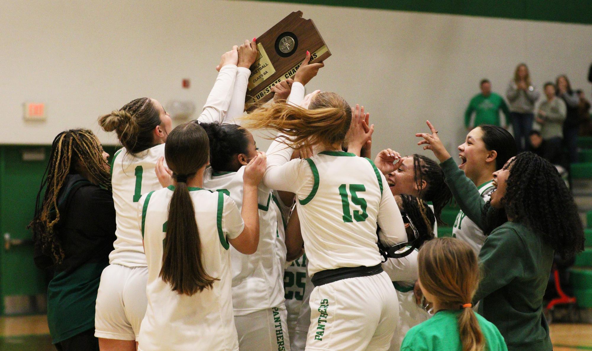 Girls basketball sub-state vs. Garden City (Photos by Maggie Elliott)