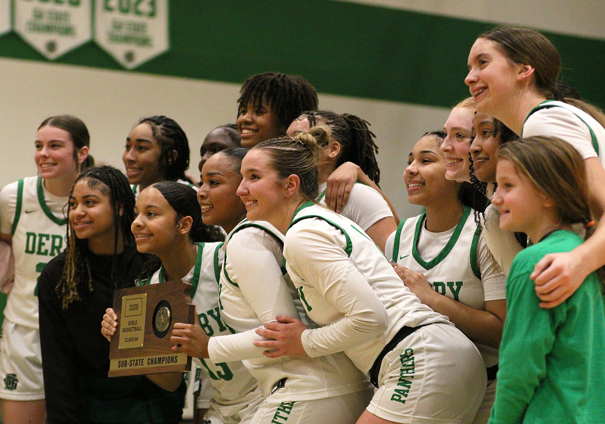 Girls basketball sub-state vs. Garden City (Photos by Maggie Elliott)