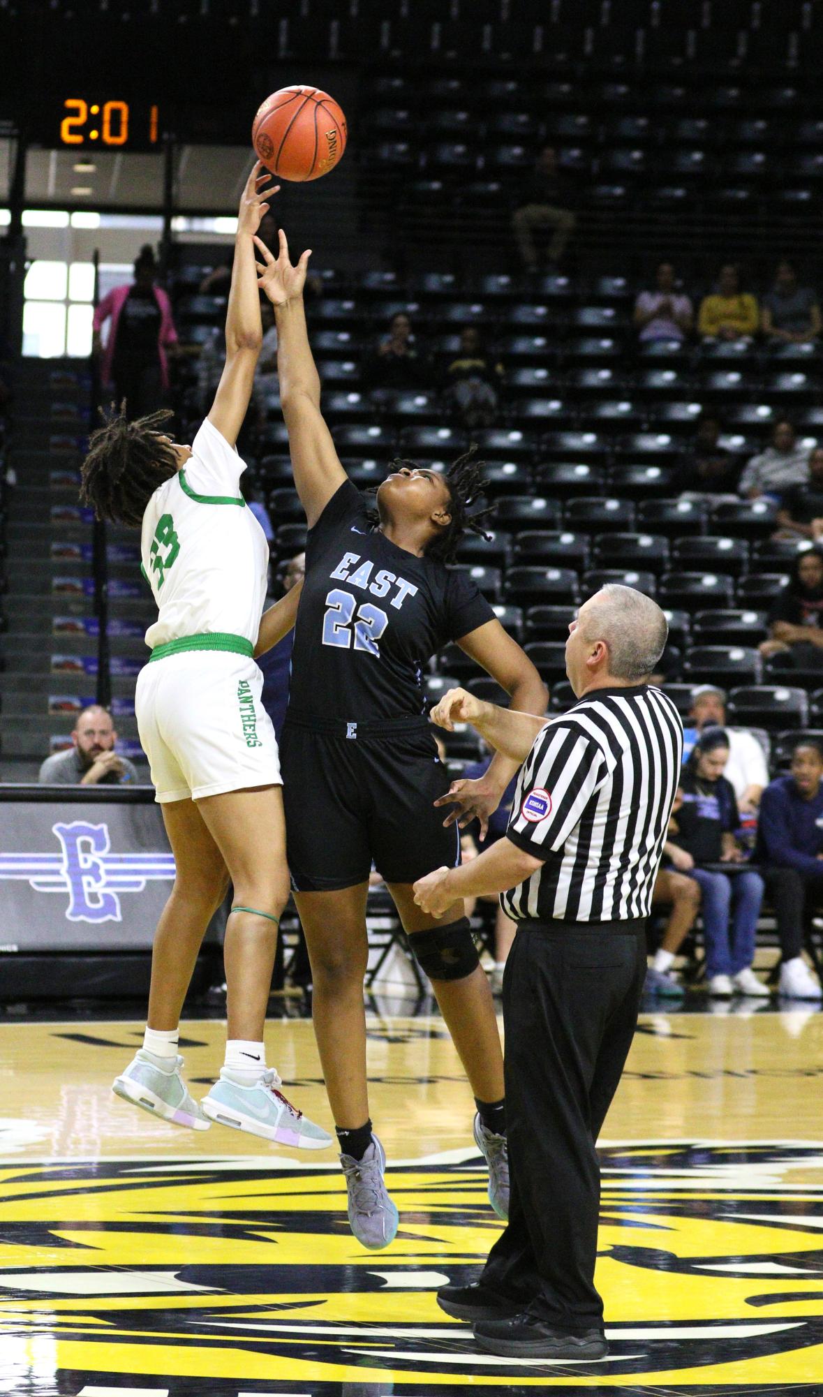 Girls state basketball vs. Wichita East (Photos by Maggie Elliott)