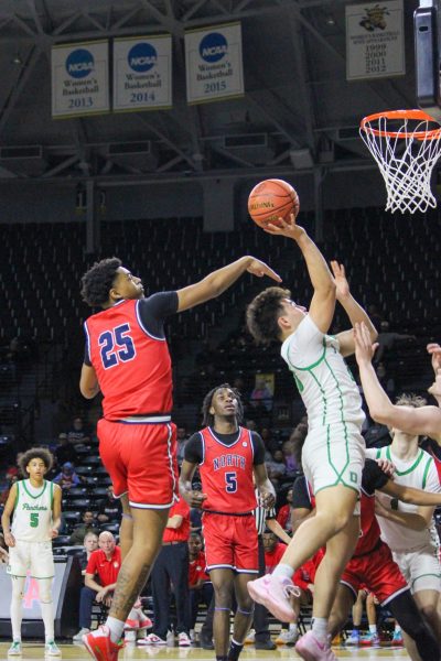 Navigation to Story: Boys state basketball vs. Olathe North (Photos by Stevie Hoppock)