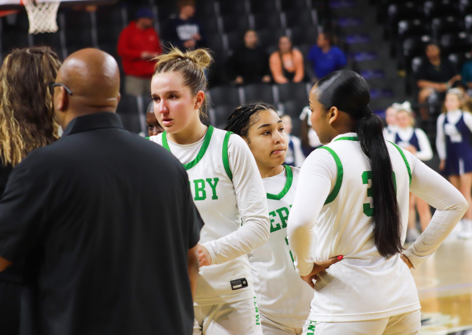 Girls basketball state championship vs. Blue Valley (Photos by Ava Mbawuike)