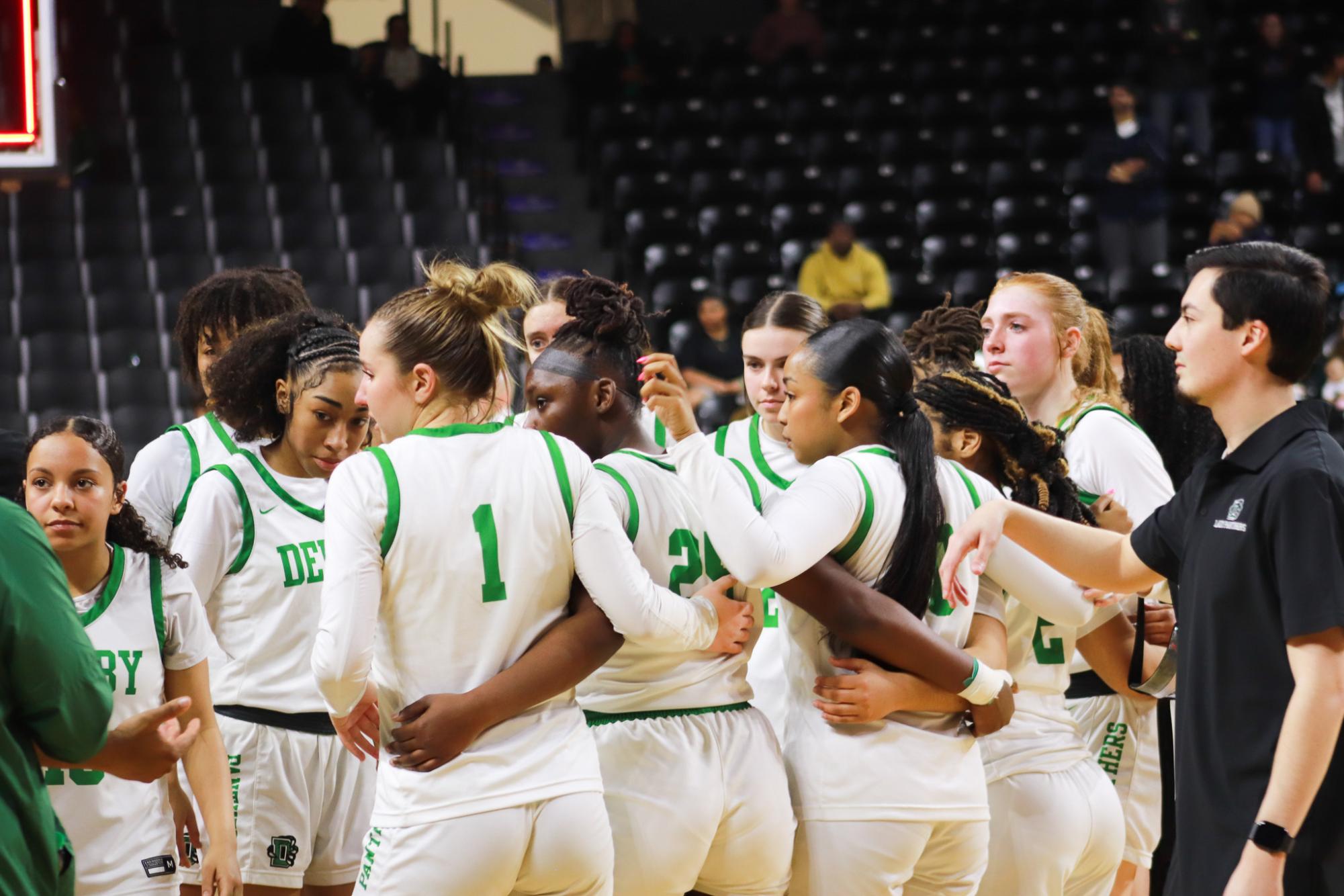 Girls basketball state championship vs. Blue Valley (Photos by Ava Mbawuike)