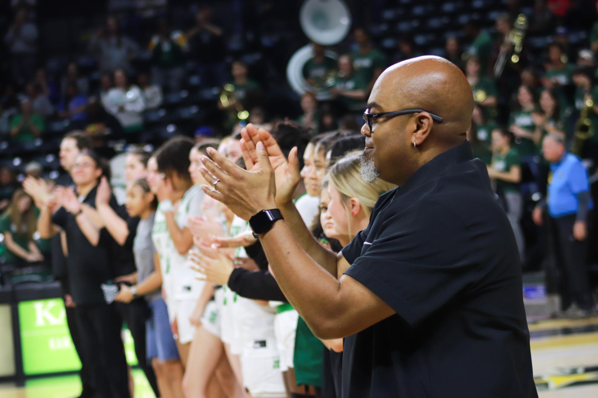 Girls basketball state championship vs. Blue Valley (Photos by Ava Mbawuike)