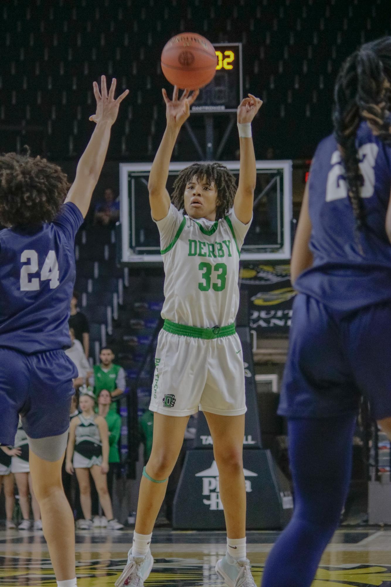 Girls state basketball vs. Blue Valley North (Photos by Persephone Ivy)