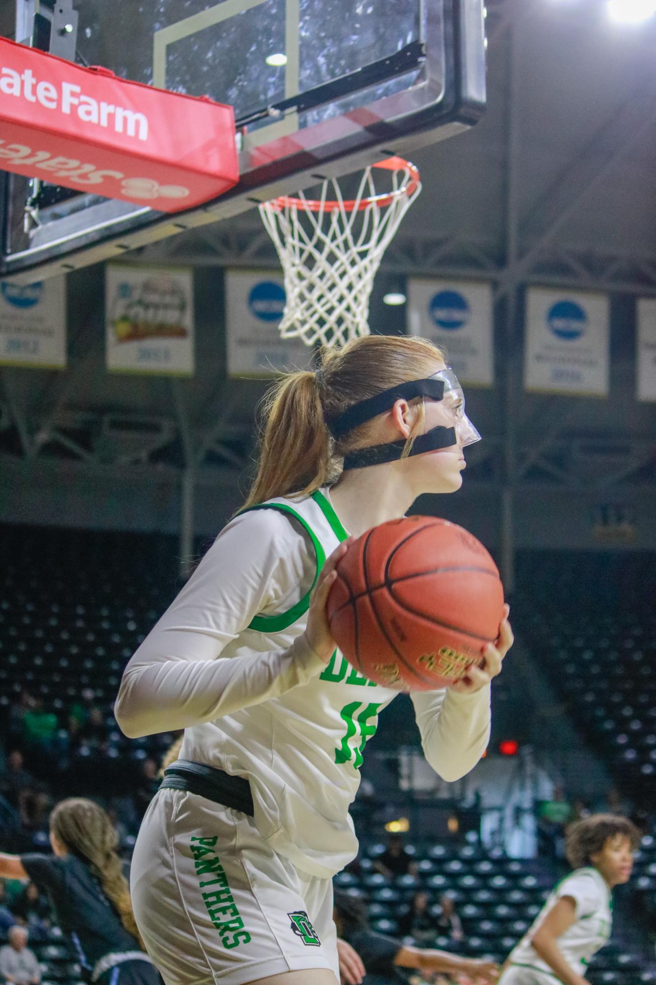 Girls state basketball vs. Wichita East (Photos by Persephone Ivy)