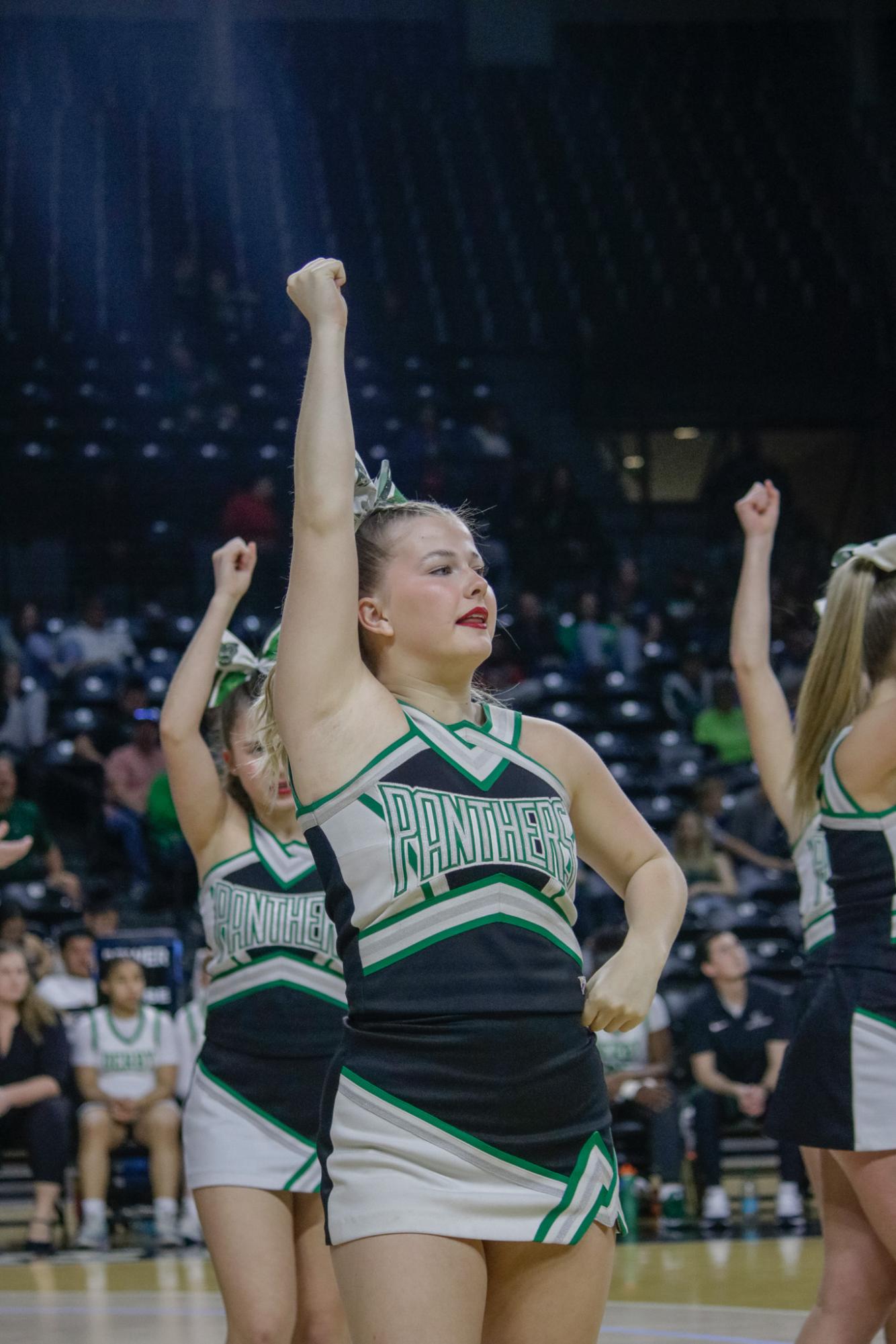 Girls state basketball vs. Blue Valley North (Photos by Persephone Ivy)