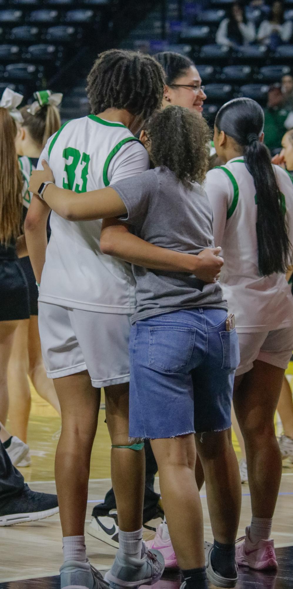 Girls state basketball vs. Blue Valley North (Photos by Persephone Ivy)