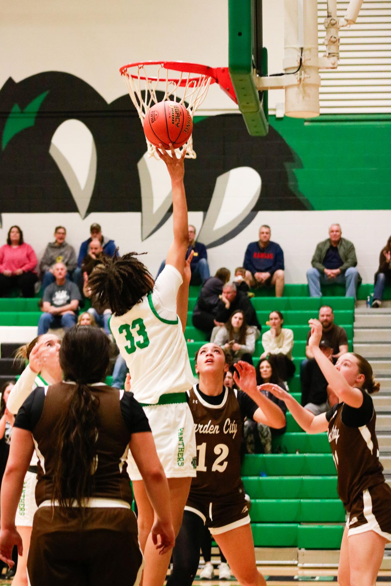 Girls basketball sub-state finals vs. Garden City (Photos by Ava Mbawuike)