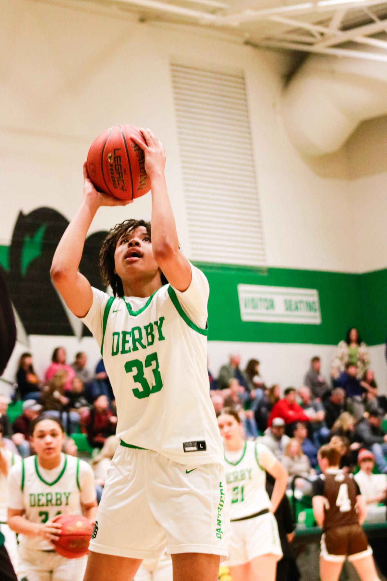 Girls basketball sub-state finals vs. Garden City (Photos by Ava Mbawuike)