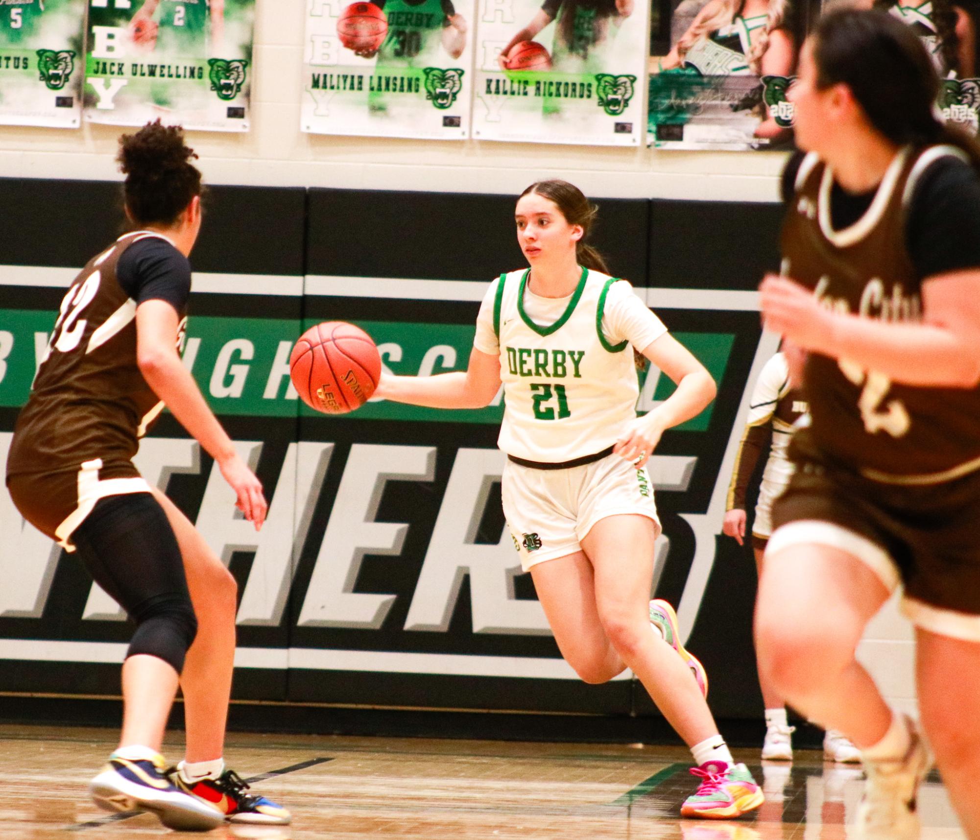 Girls basketball sub-state finals vs. Garden City (Photos by Ava Mbawuike)