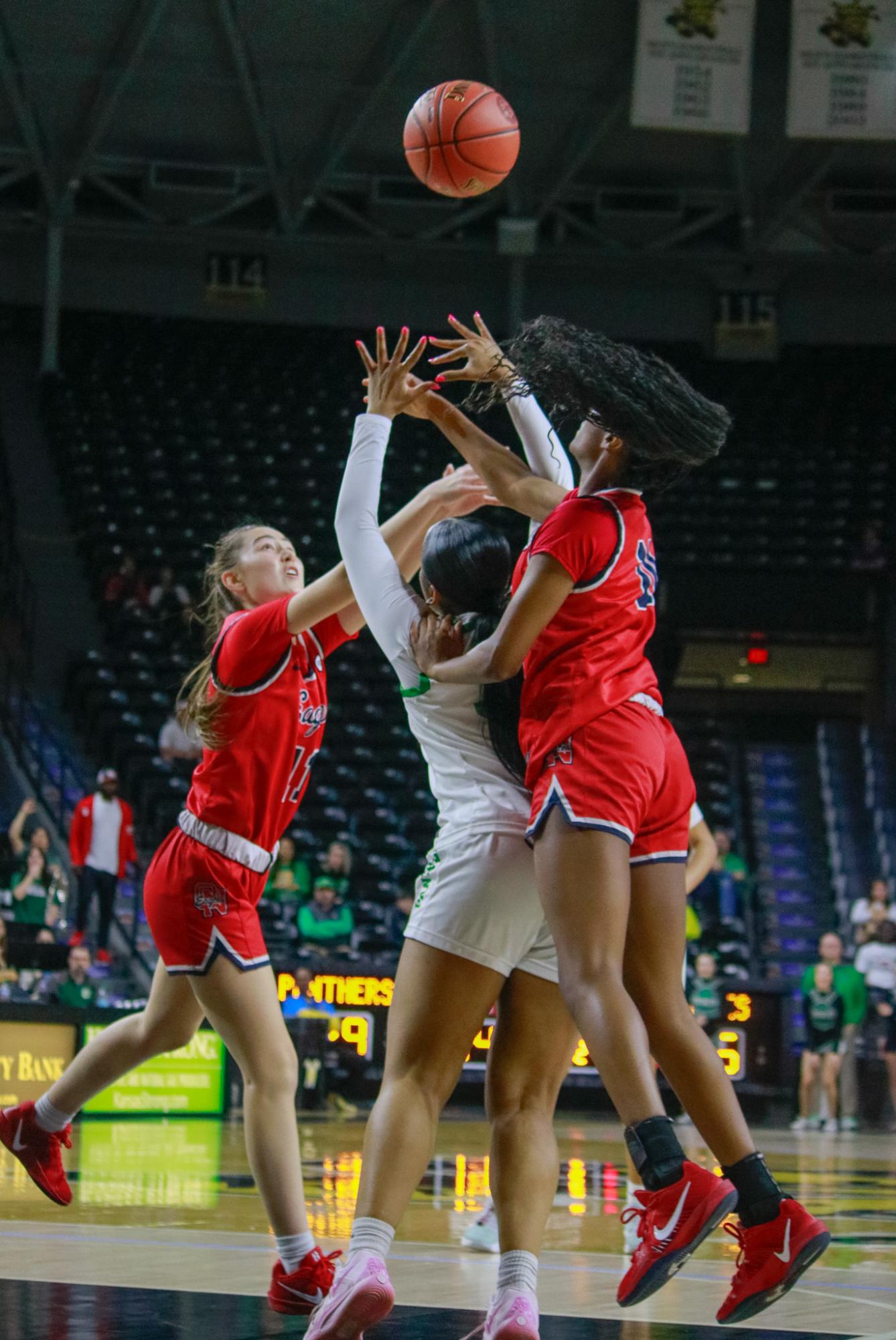 Girls state basketball vs. Olathe North (Photos by Persephone Ivy)