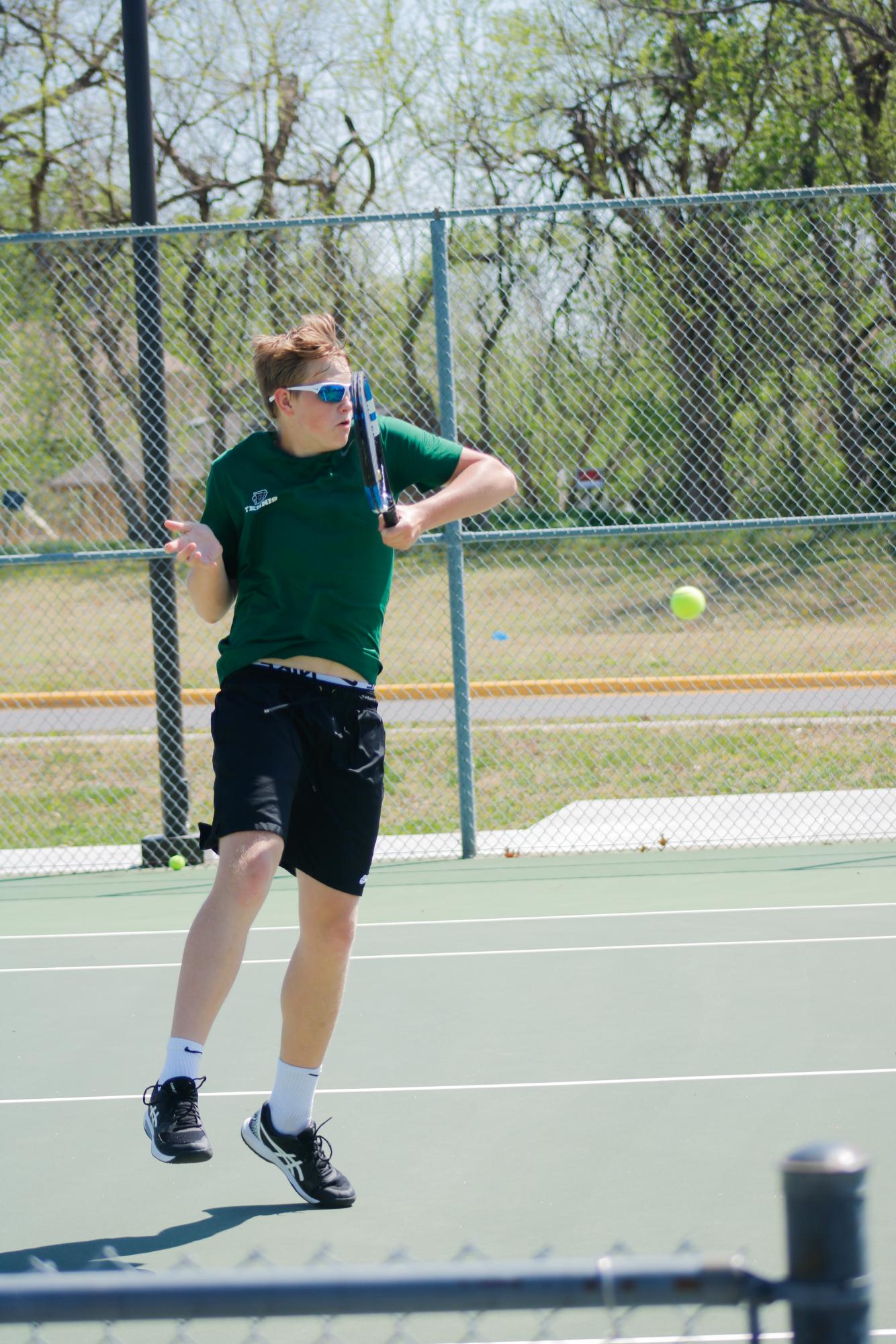 Tennis meet warmups (Photos by Ava Mbawuike)
