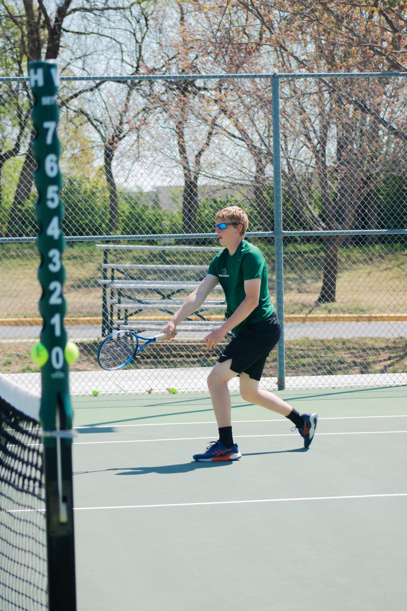 Tennis meet warmups (Photos by Ava Mbawuike)