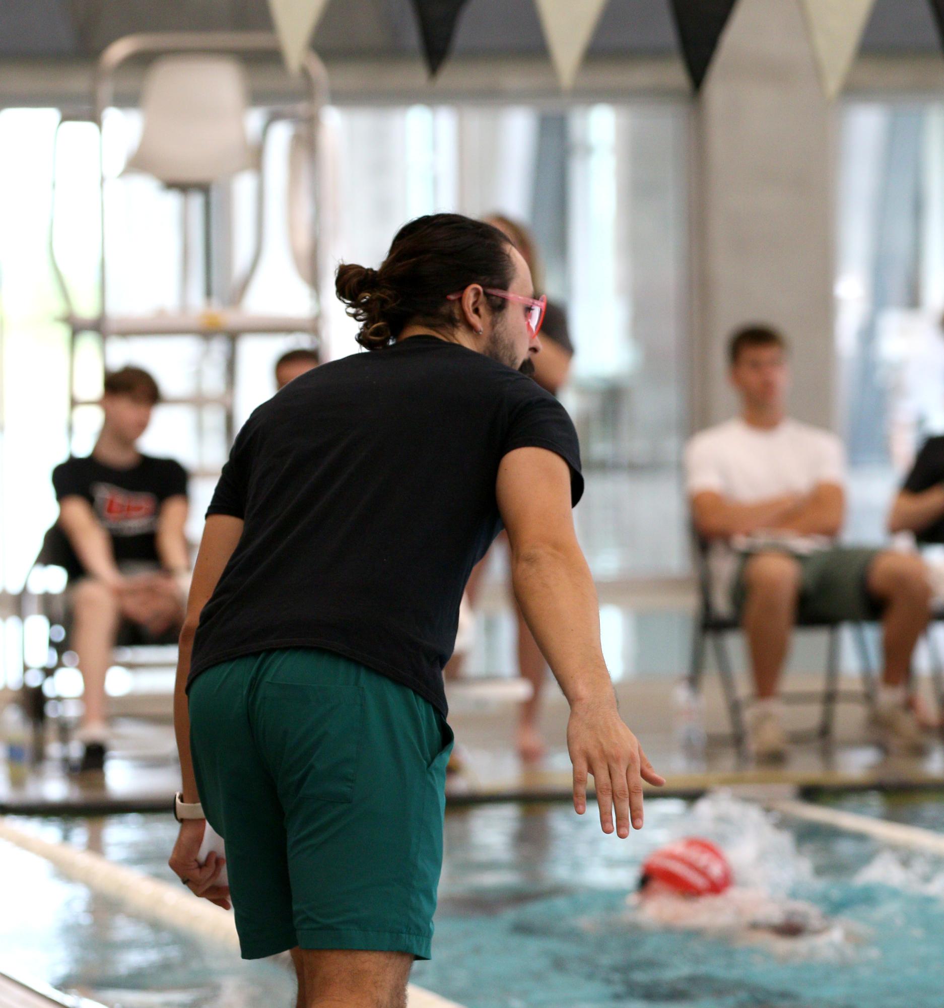 AVCTL I Girls swim (Photos by Maggie Elliott)