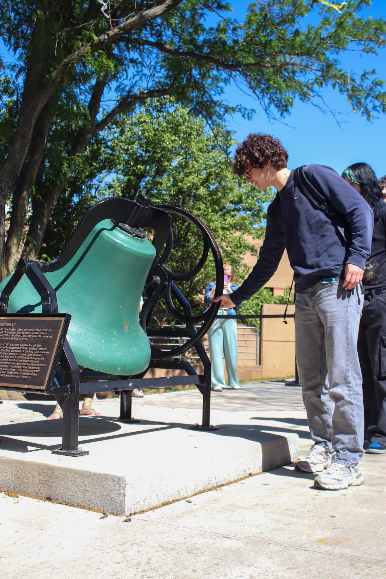 Bell Ringing (Photos by Holly Bookout)