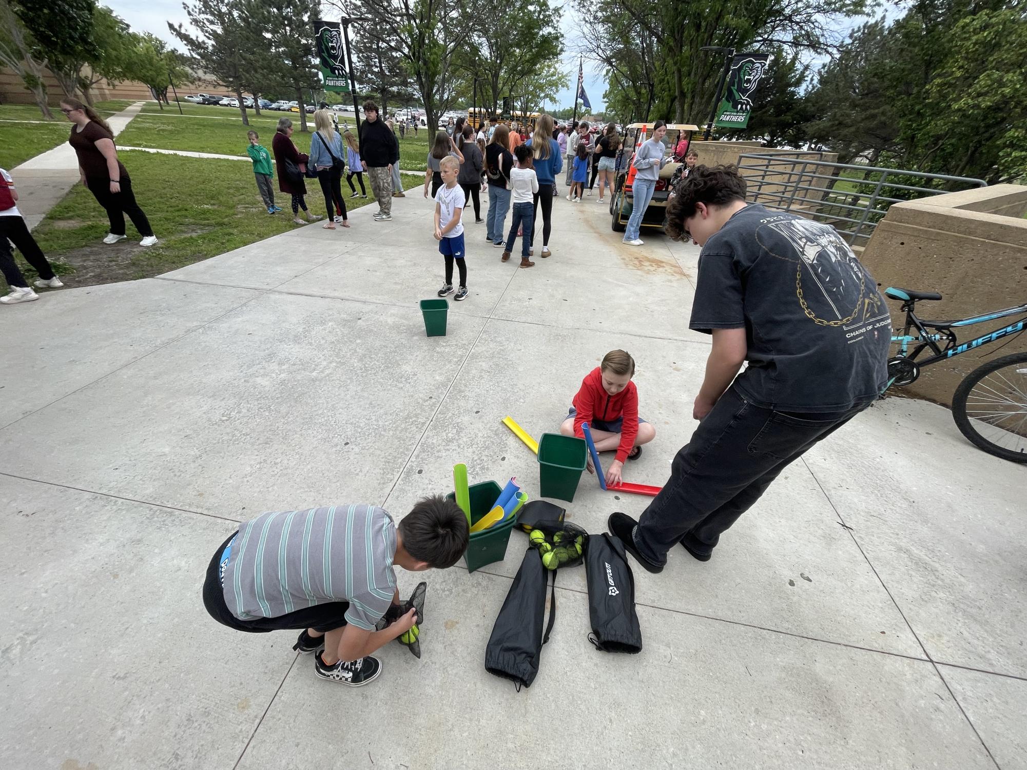 2nd Grade Buddies (Photos By France Cueto)