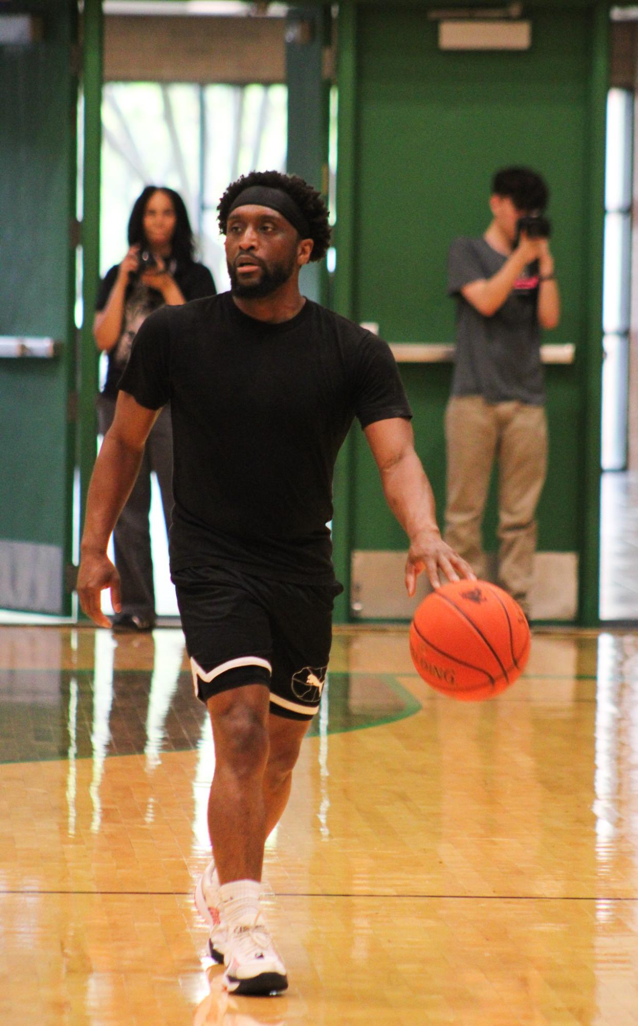 Senior vs Staff Basketball Game (Photos by Abbie Villarreal)