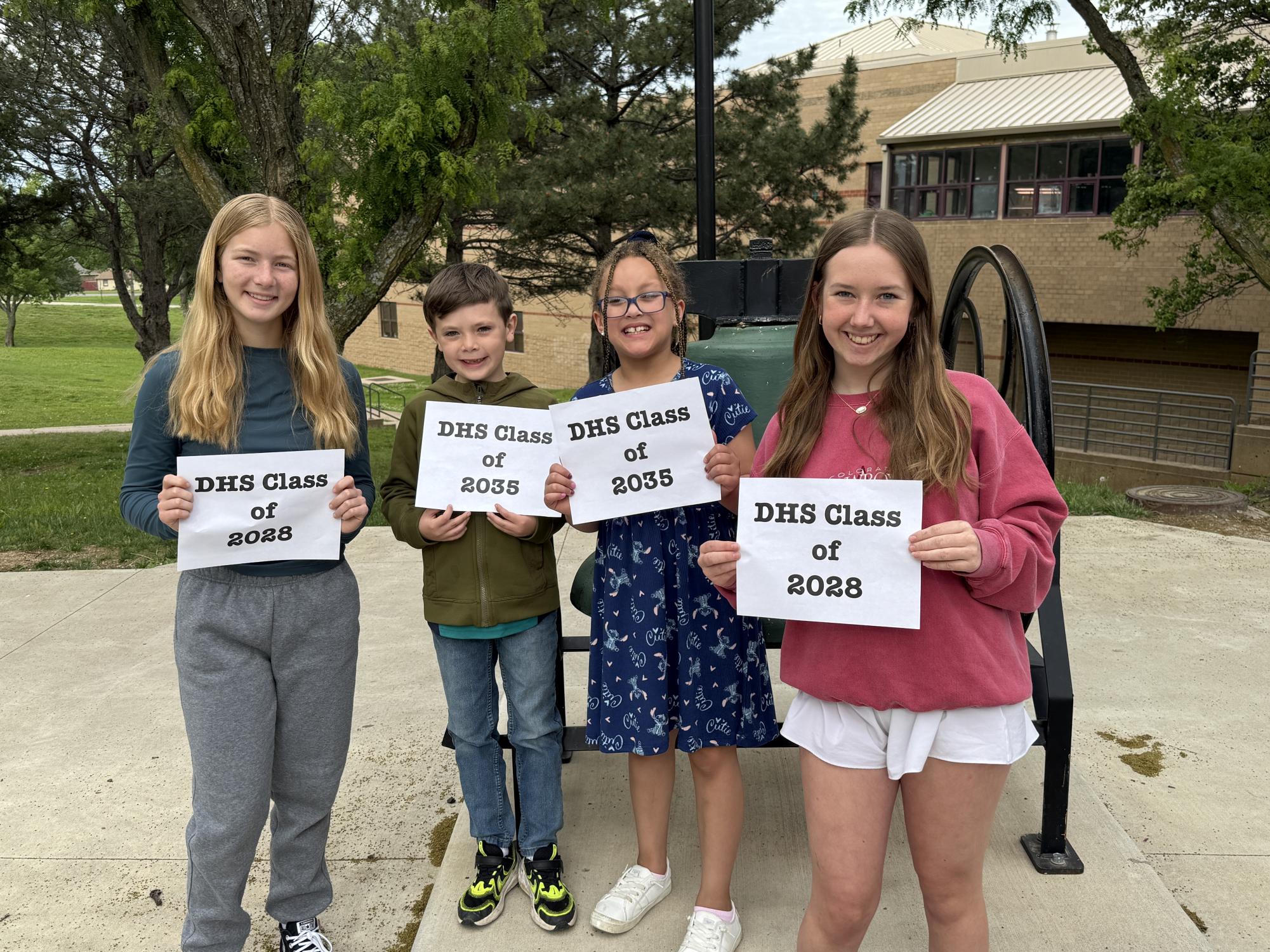 2nd Grade Buddies (Photos By France Cueto)