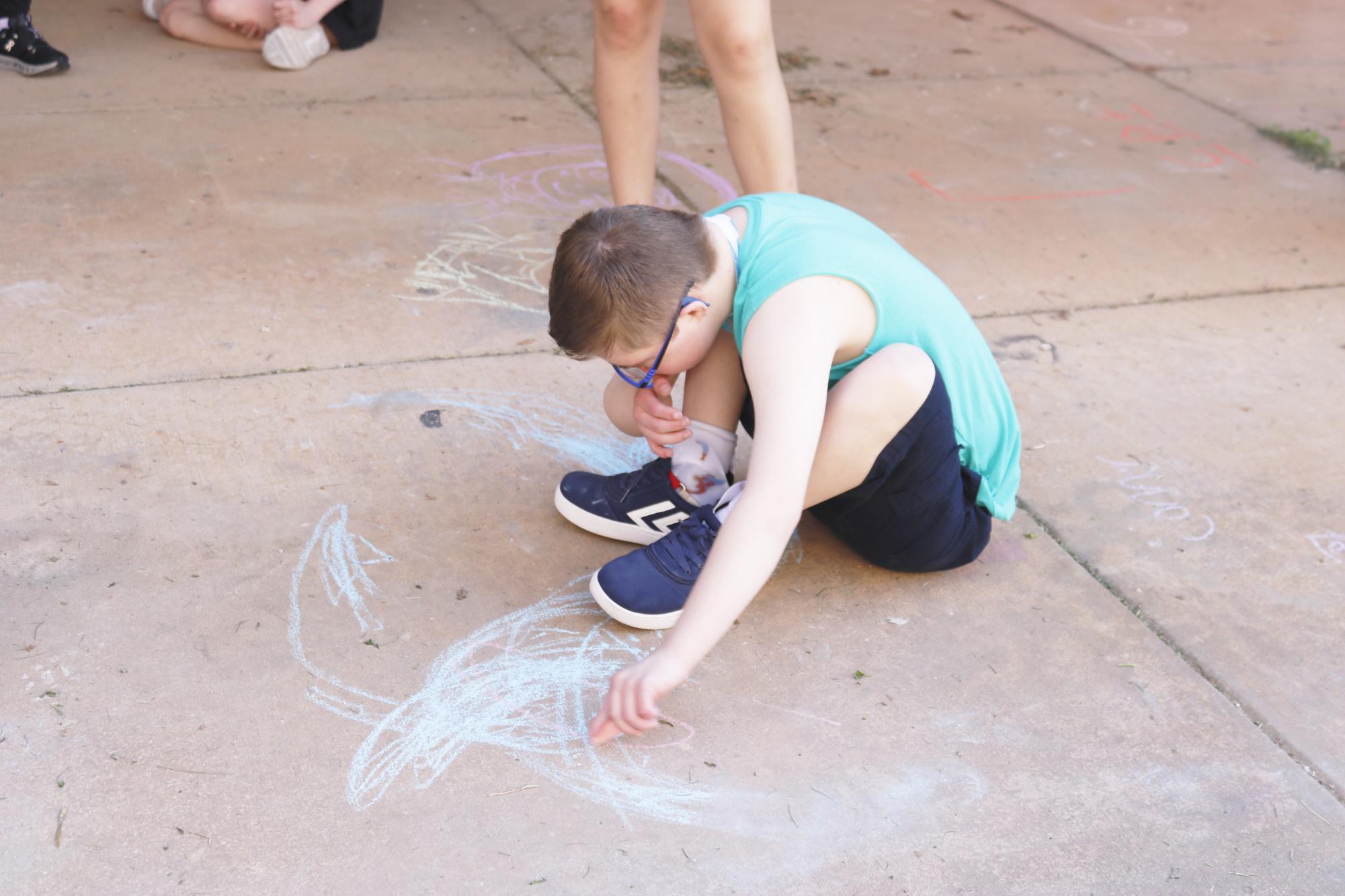 Chalk-drawing outside K-building (Photos by Emma Searle)