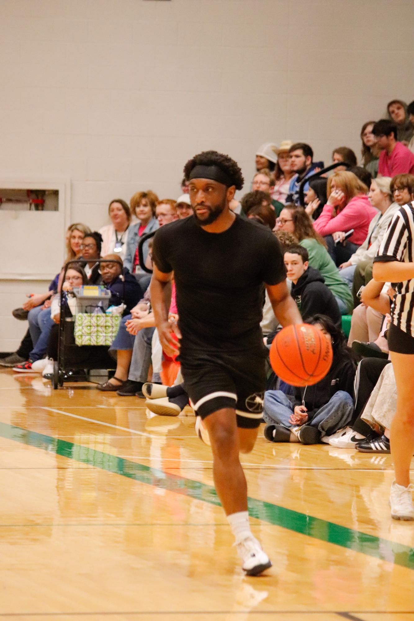 Seniors vs. Staff (Photos by Delainey Stephenson)