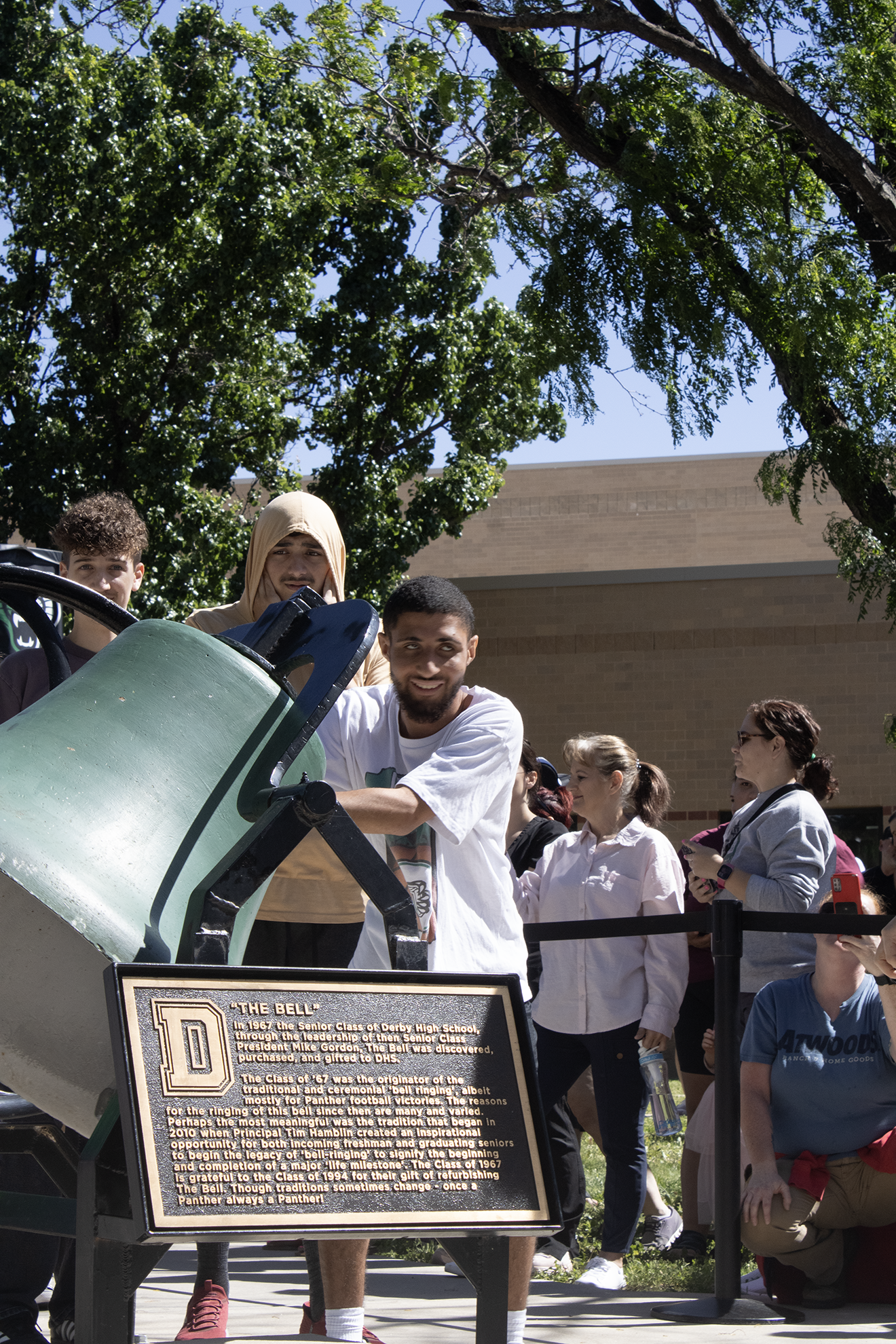 Bell ringing (Photos by Madison Quade)