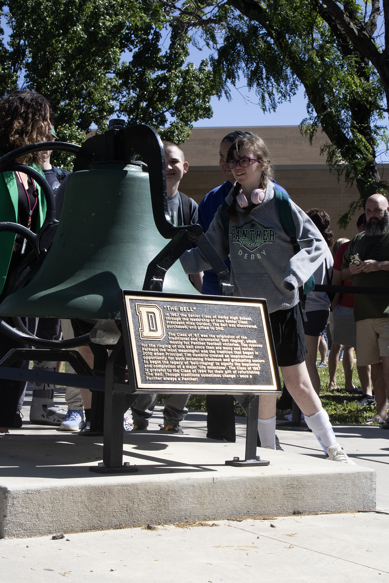 Bell ringing (Photos by Madison Quade)