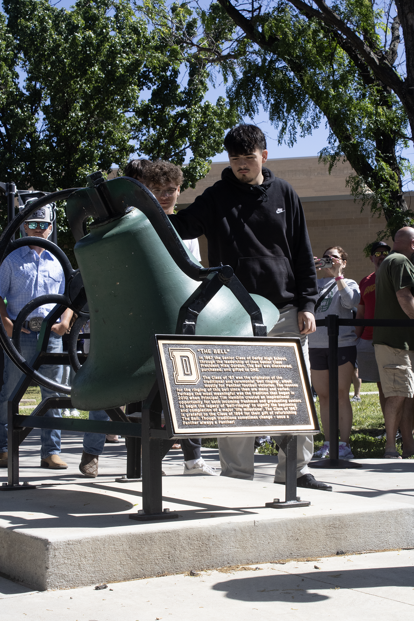 Bell ringing (Photos by Madison Quade)