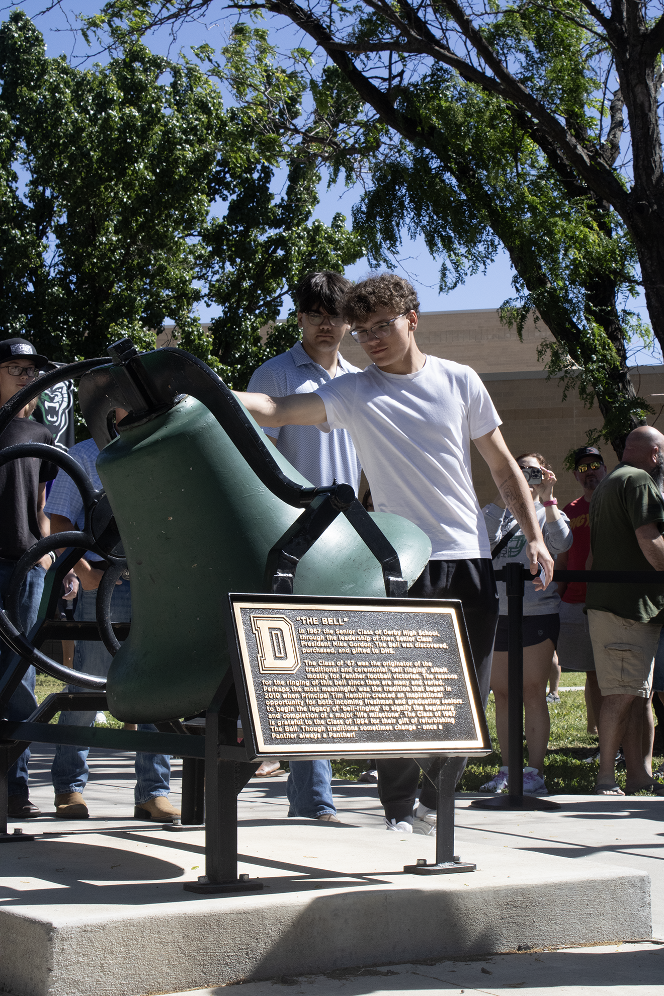 Bell ringing (Photos by Madison Quade)