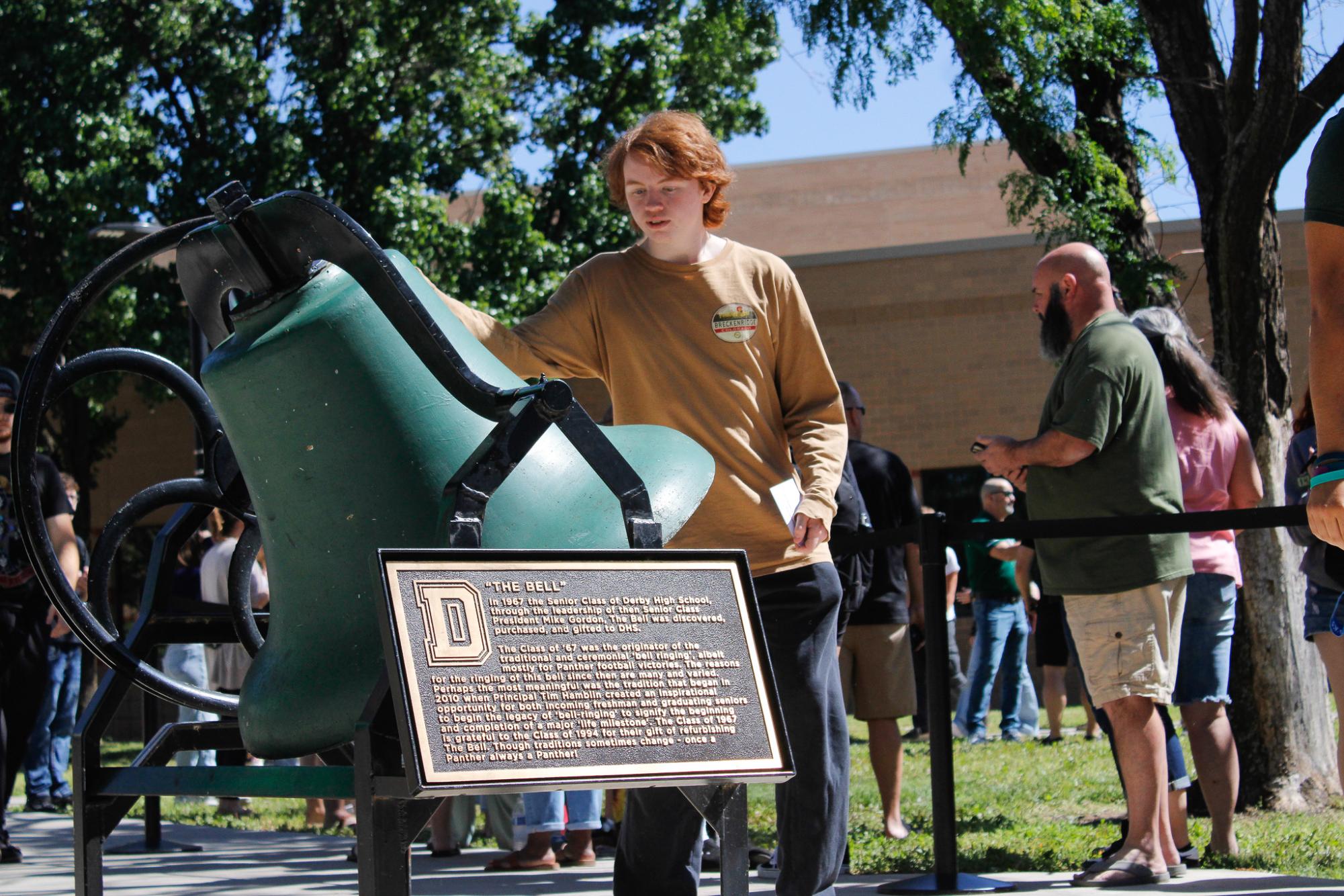 2025 Bell Ringing (Photos by Bree Stuhlsatz