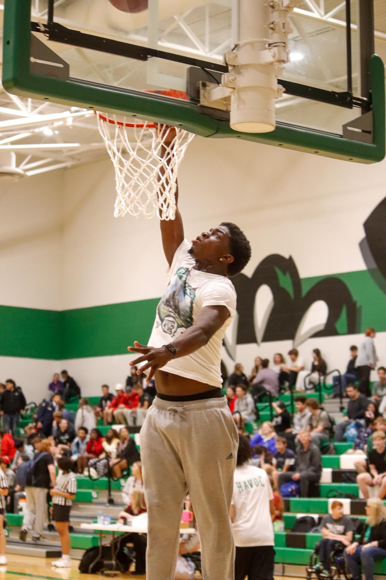 Seniors vs. Staff (Photos by Delainey Stephenson)
