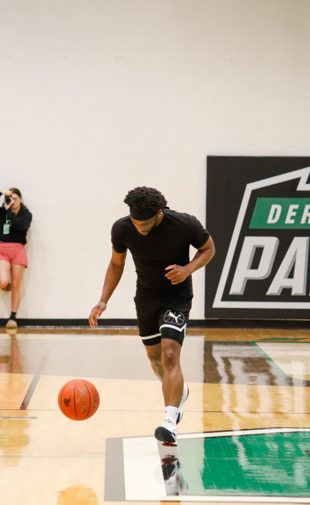 Seniors vs. Staff (Photos by Delainey Stephenson)