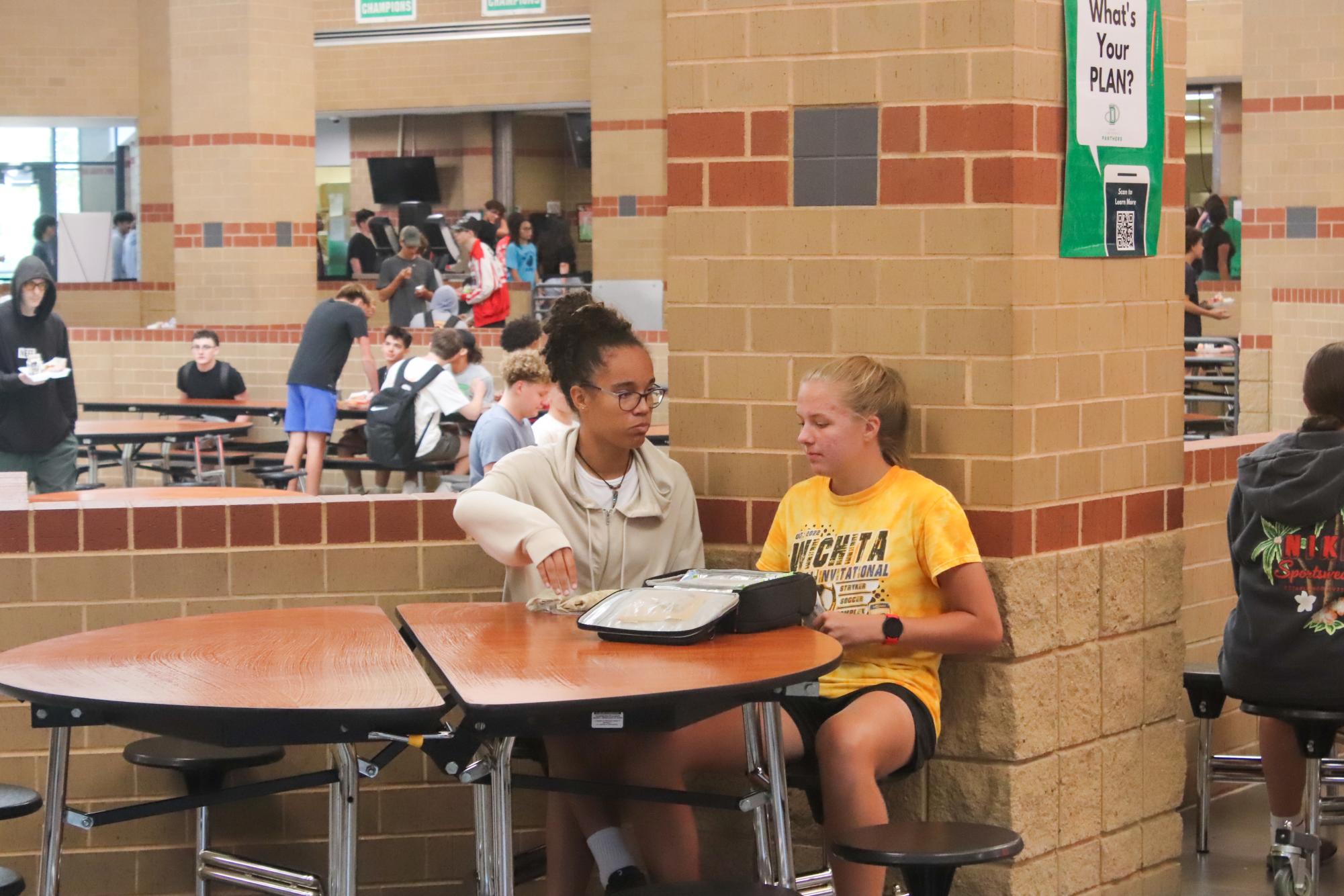 People at lunch (Photos by Ella Davidson)