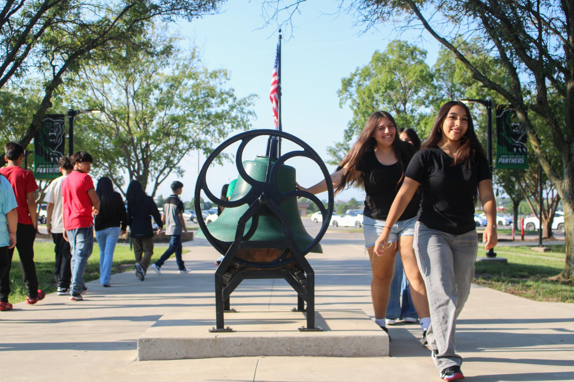First day for new students (Photos by Kaelyn Kissack)